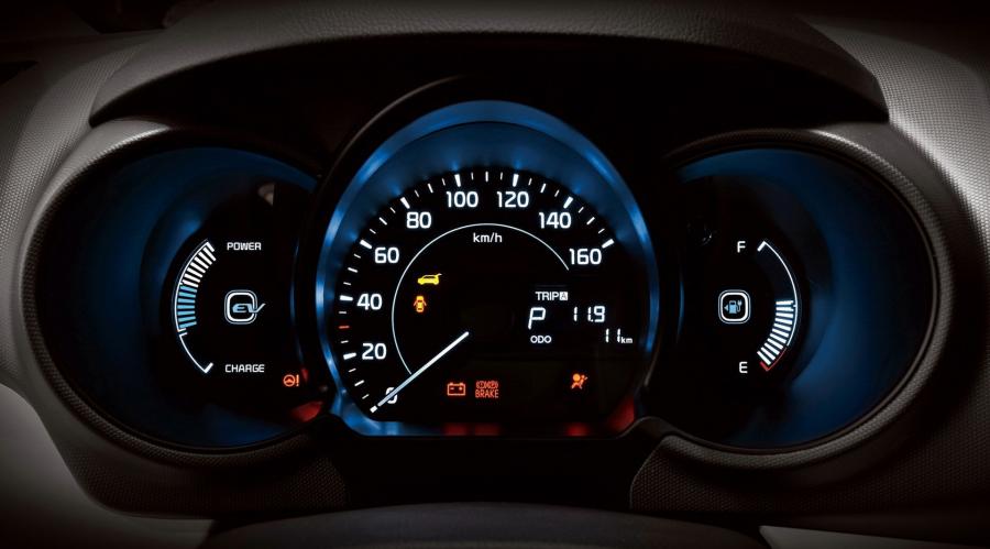  Kia Ray EV 2011 года  (фото 7 из 11)